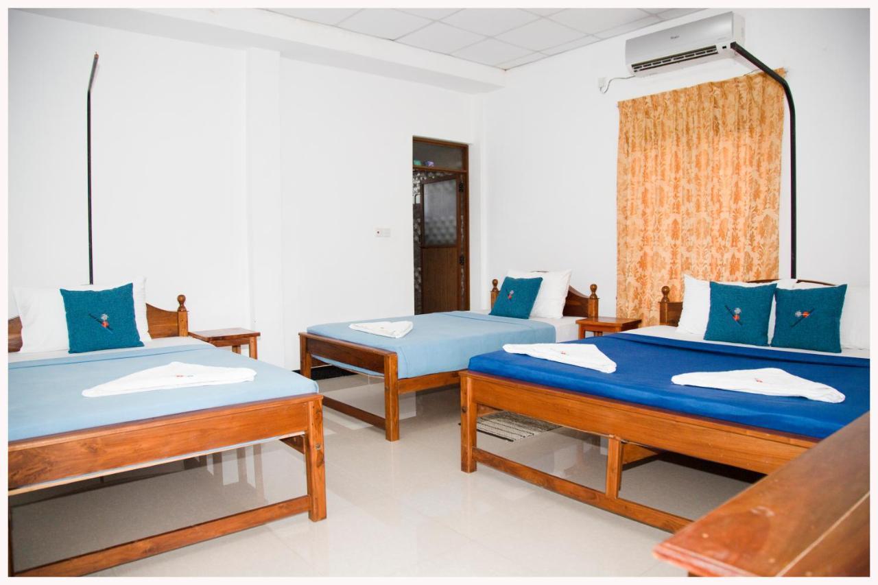 French Garden Resort Uppuveli Luaran gambar