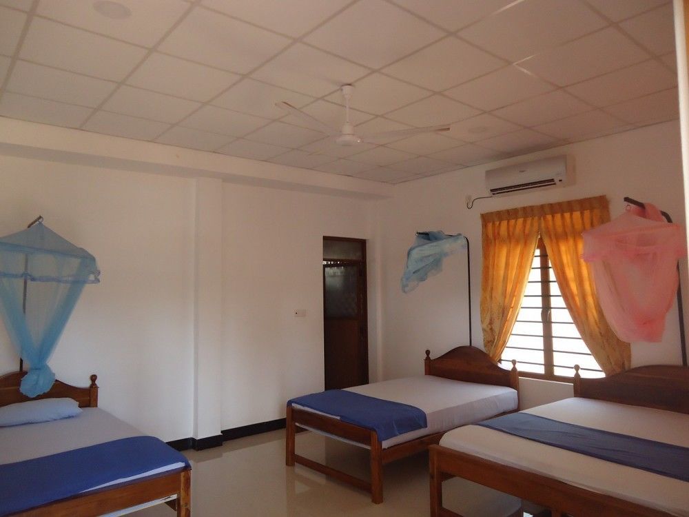 French Garden Resort Uppuveli Luaran gambar
