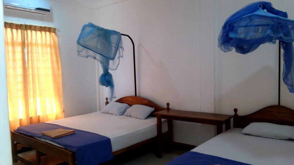 French Garden Resort Uppuveli Luaran gambar
