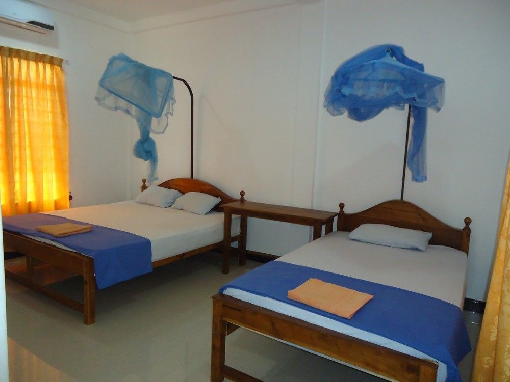 French Garden Resort Uppuveli Luaran gambar