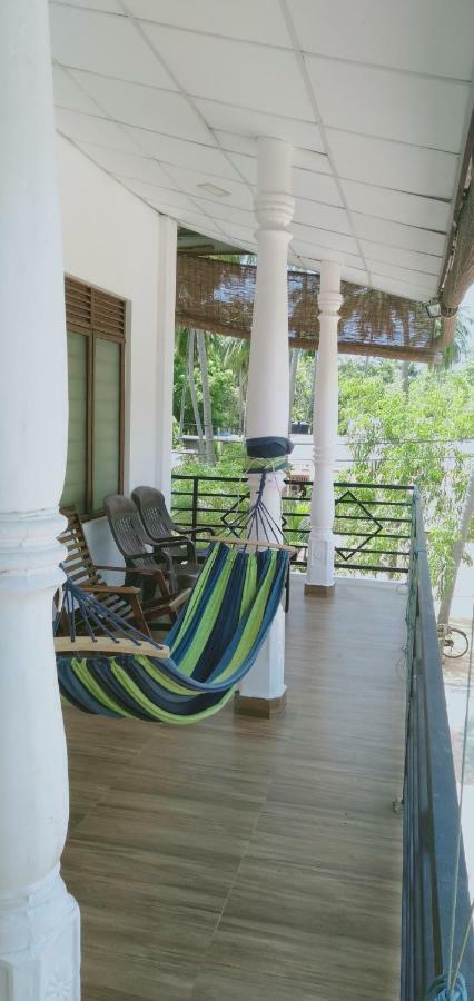 French Garden Resort Uppuveli Luaran gambar