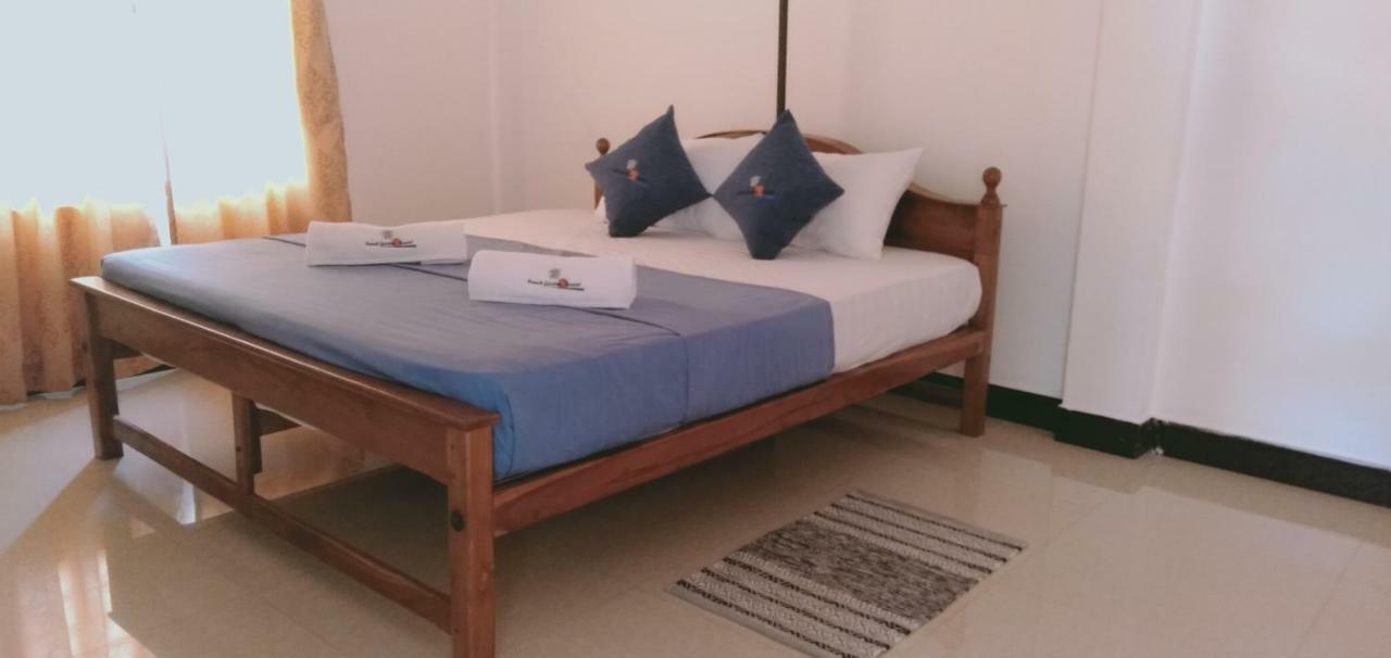 French Garden Resort Uppuveli Luaran gambar