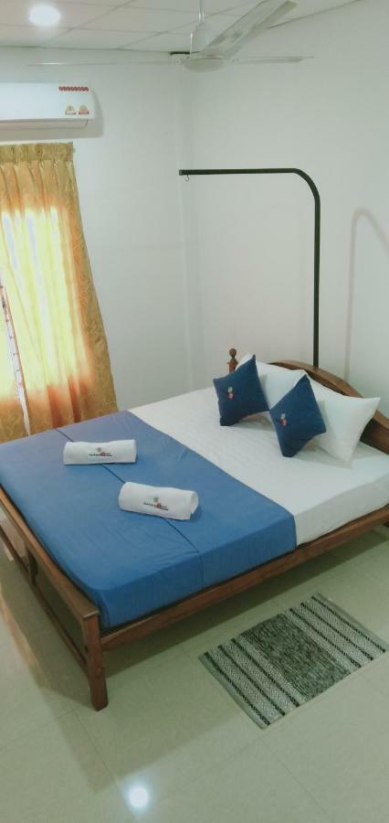 French Garden Resort Uppuveli Luaran gambar