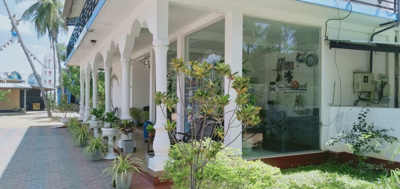 French Garden Resort Uppuveli Luaran gambar