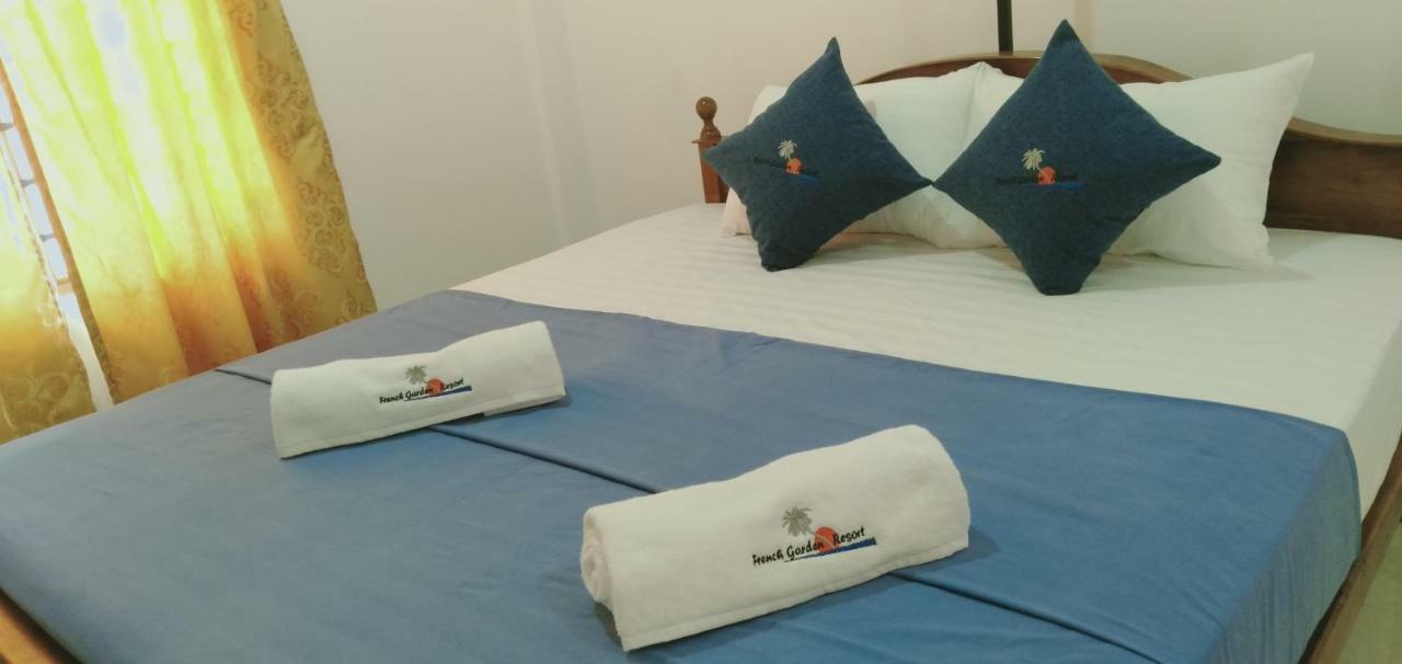 French Garden Resort Uppuveli Luaran gambar