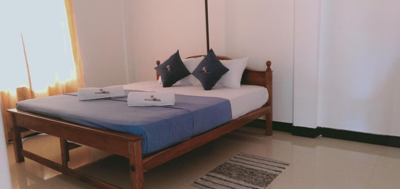 French Garden Resort Uppuveli Luaran gambar